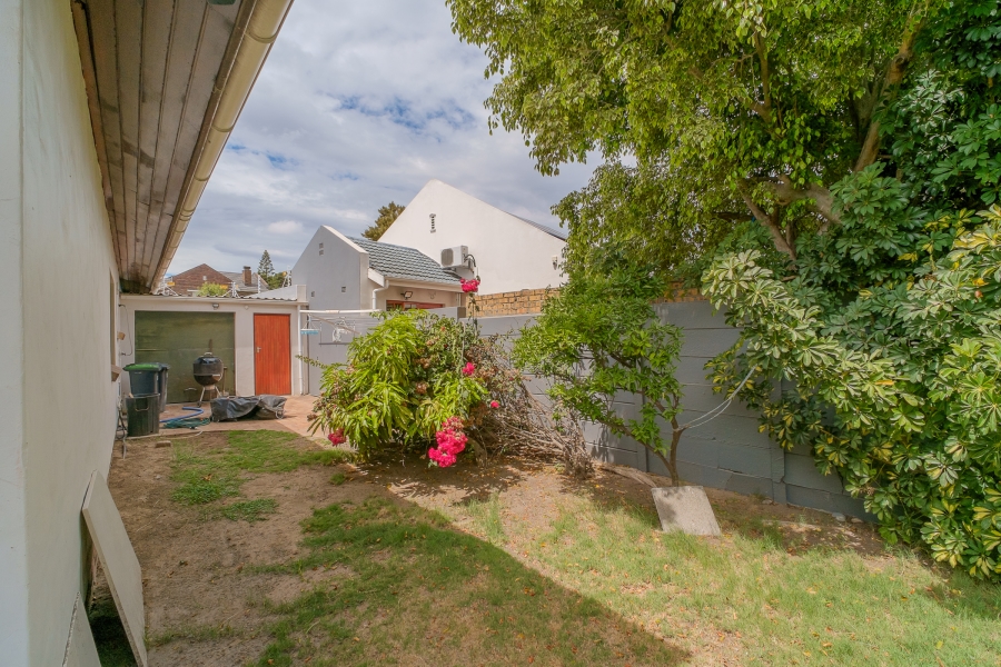 4 Bedroom Property for Sale in Edgemead Western Cape